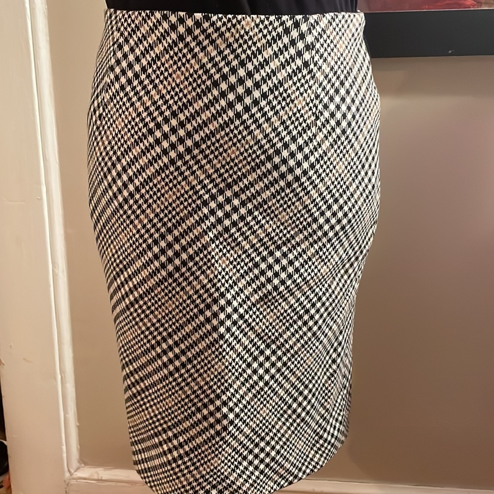 Houndstooth Like Skirt sz4